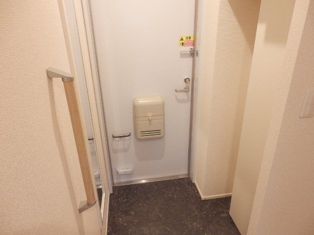 クレイノＯａｋｃｏｕｒｔ長橋Ⅱ 玄関