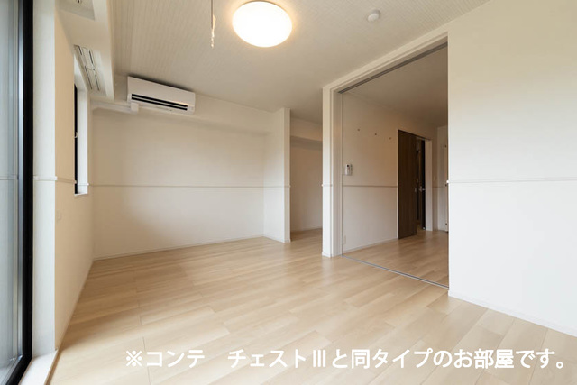 忠岡町忠岡中アパート リビング
