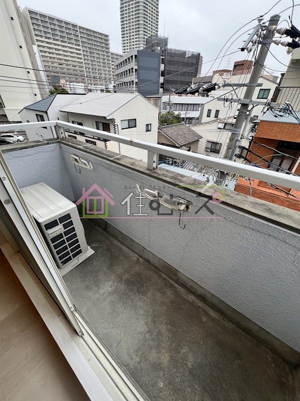 BEE ONE HOUSE ベランダ