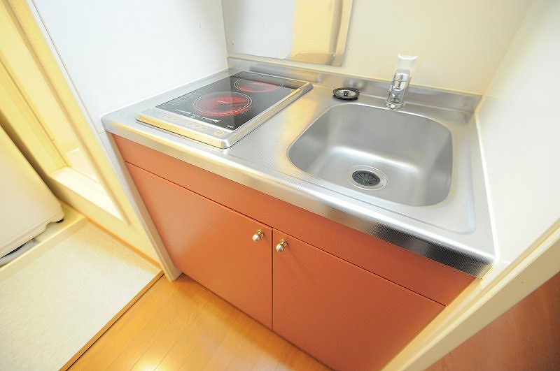 レオパレス春駒マンション キッチン