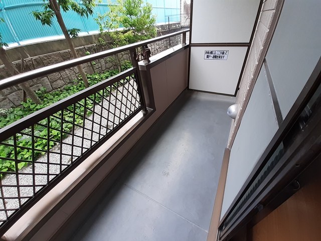 シャン・ド・フルール ベランダ
