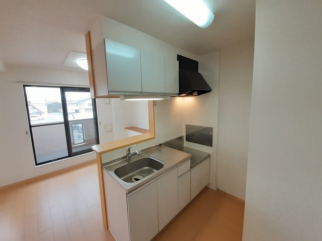 レジデンス　丸一 キッチン
