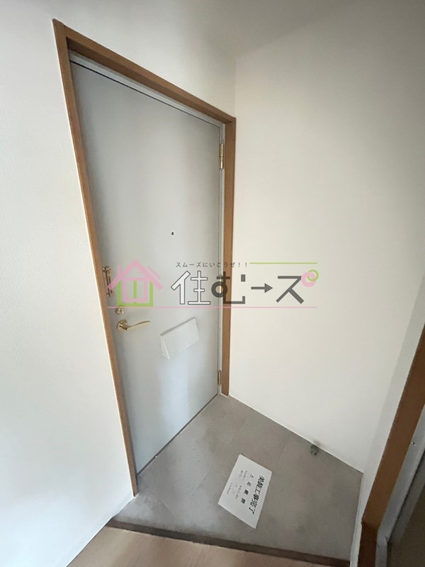 メビウス上本町西レジデンス 玄関