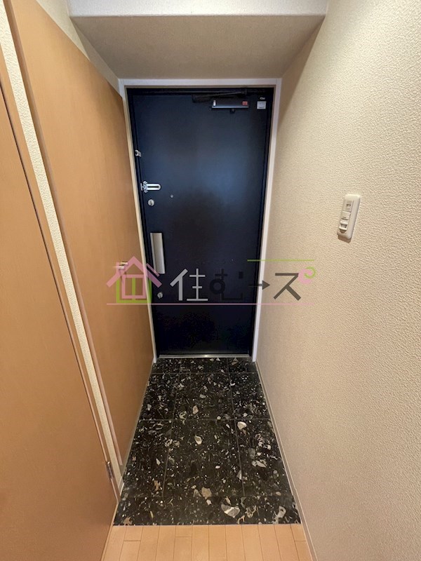 プロシード大阪城南 玄関
