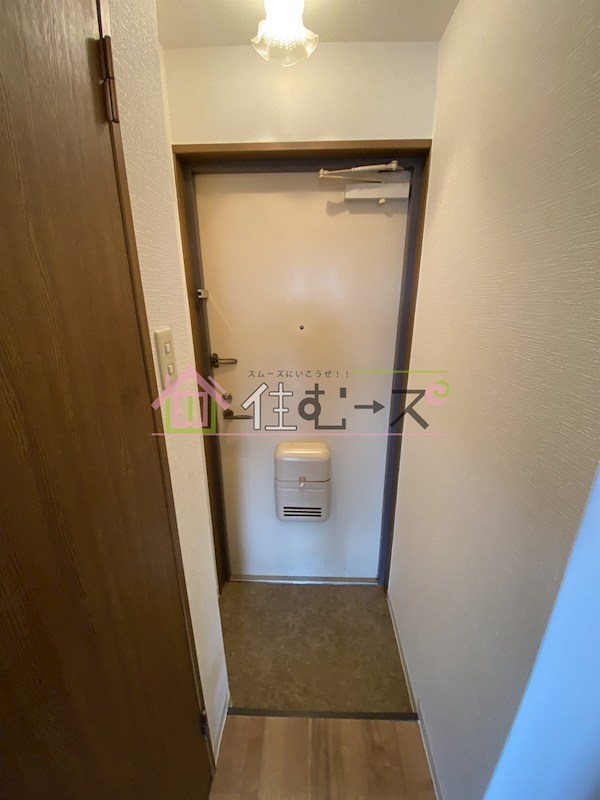 ゴッドフィールドタツミ 玄関