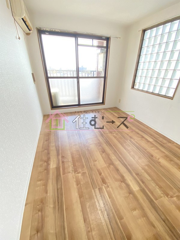 ゴッドフィールドタツミ ベッドルーム