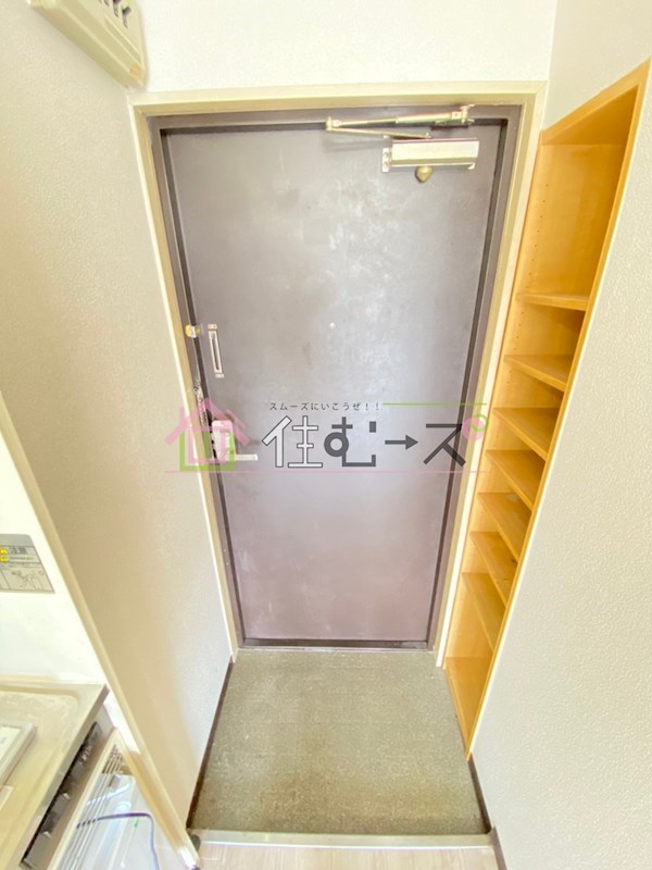 ジオナ関目 玄関