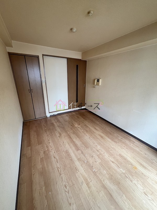 エルシャ南森町 リビング