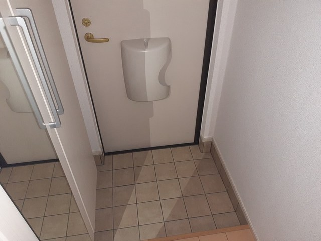 アンジール 玄関