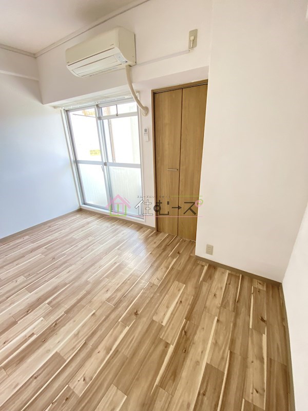 新大阪川島マンション ベッドルーム