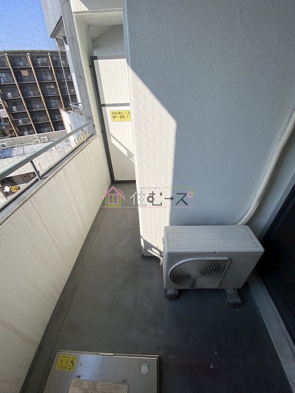 新大阪川島マンション ベランダ