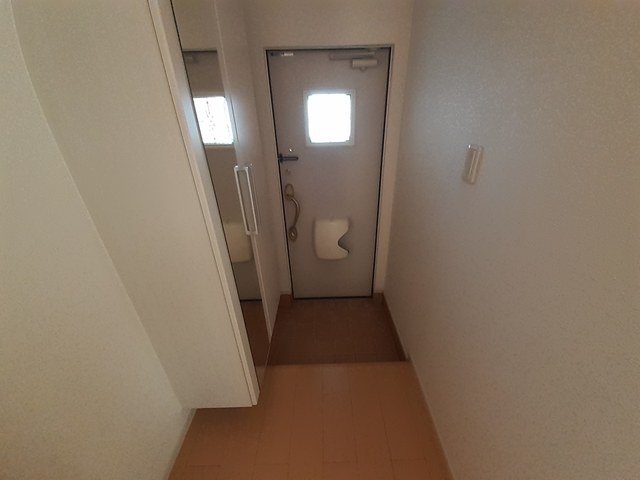 アルカンシェル　コリーヌ１ 玄関