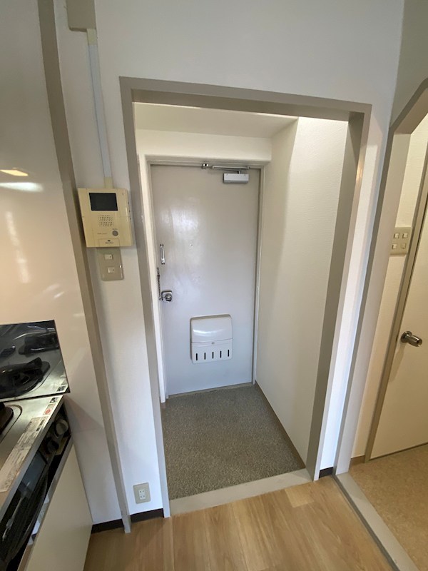 エバービューハイツ 玄関