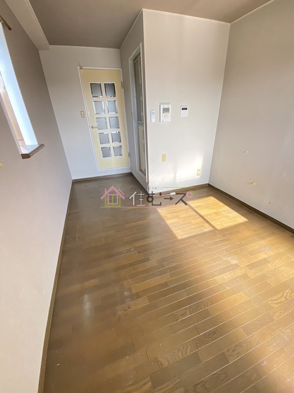 クラウンハイム新高 リビング