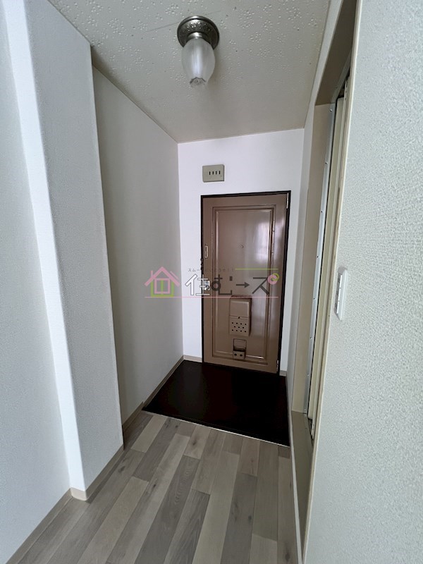 平井マンション 玄関