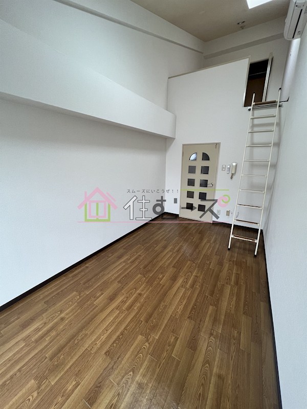 スぺースライフ平野 リビング