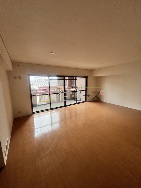 清川六番館 ベッドルーム