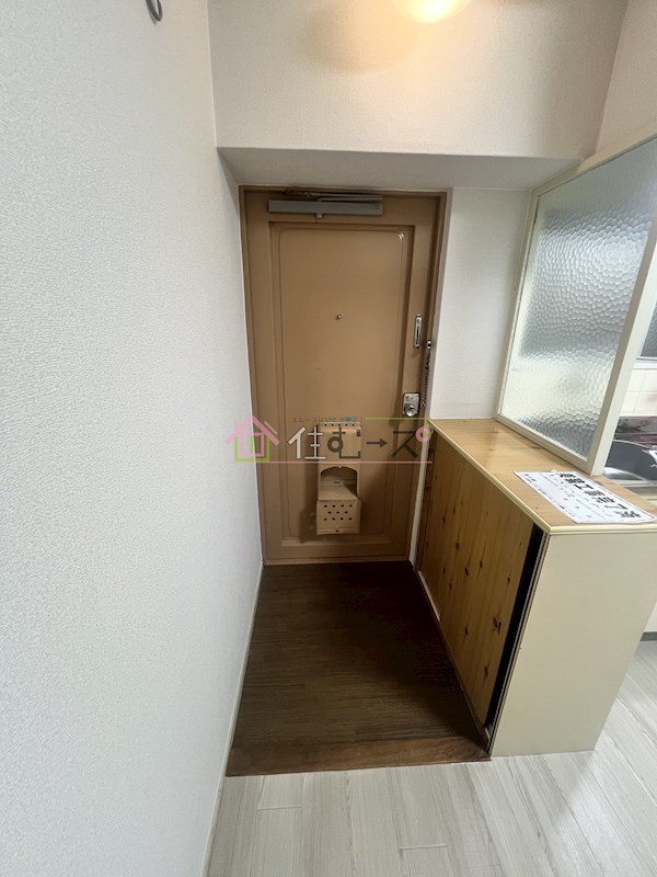 相原マンション 玄関