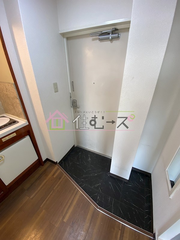 メゾンドモリタ 玄関