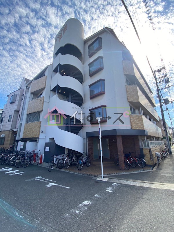 Crest 外観