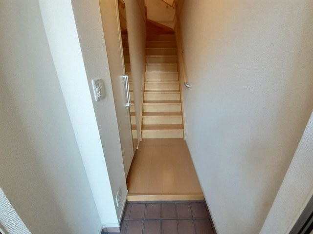 サンシャイン　パレス 玄関