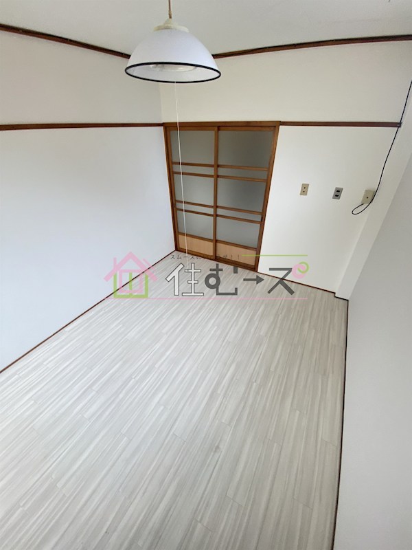 マンション第二新大宮 リビング