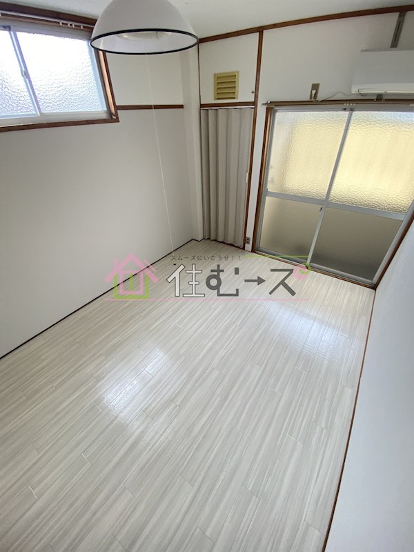 マンション第二新大宮 ベッドルーム