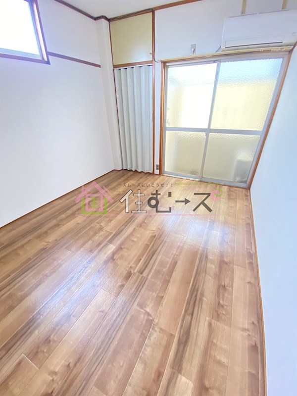 マンション第二新大宮 ベッドルーム