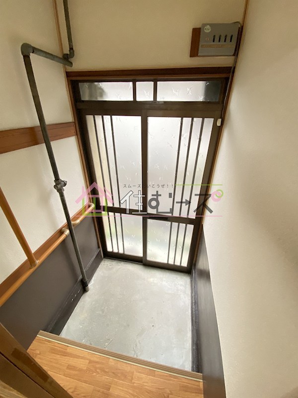 今津栄荘 玄関