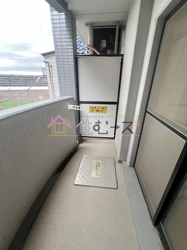 レディースパインヒル北梅田 ベランダ