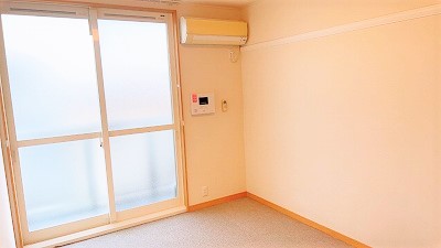 レオパレスデイジーヴィラ ベッドルーム