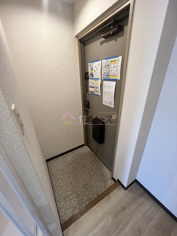 モダニティ塚本 玄関