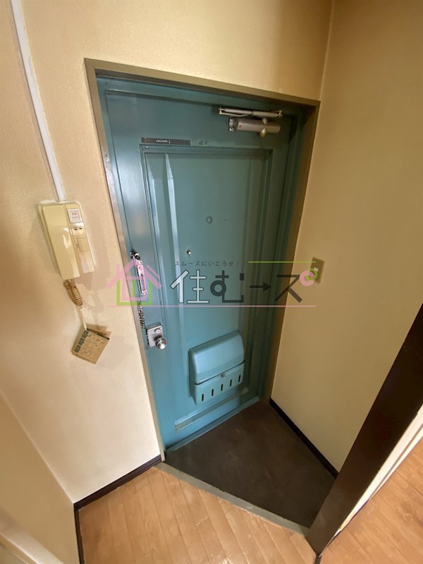 ディノ玉出 玄関