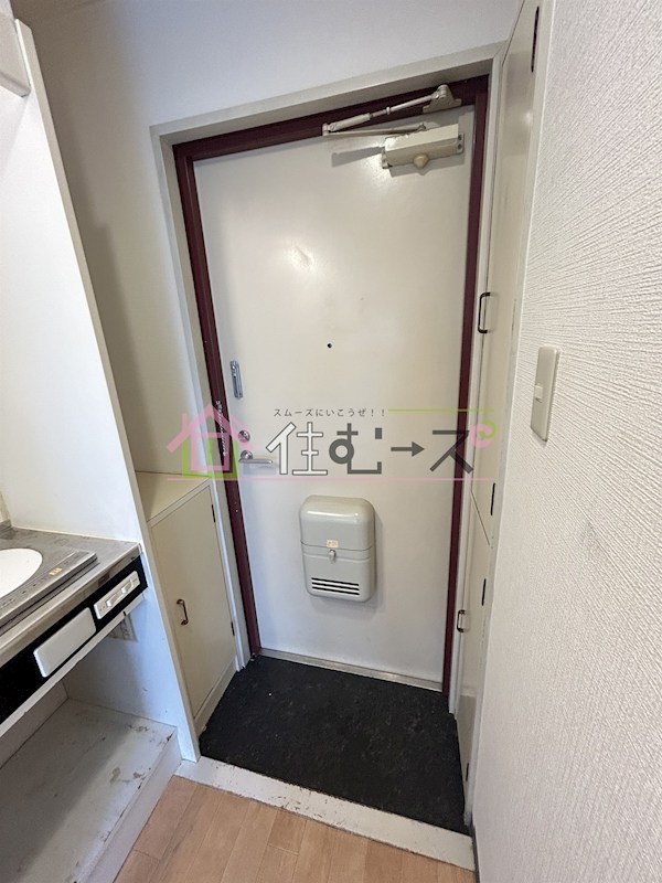 インク・エイト 玄関