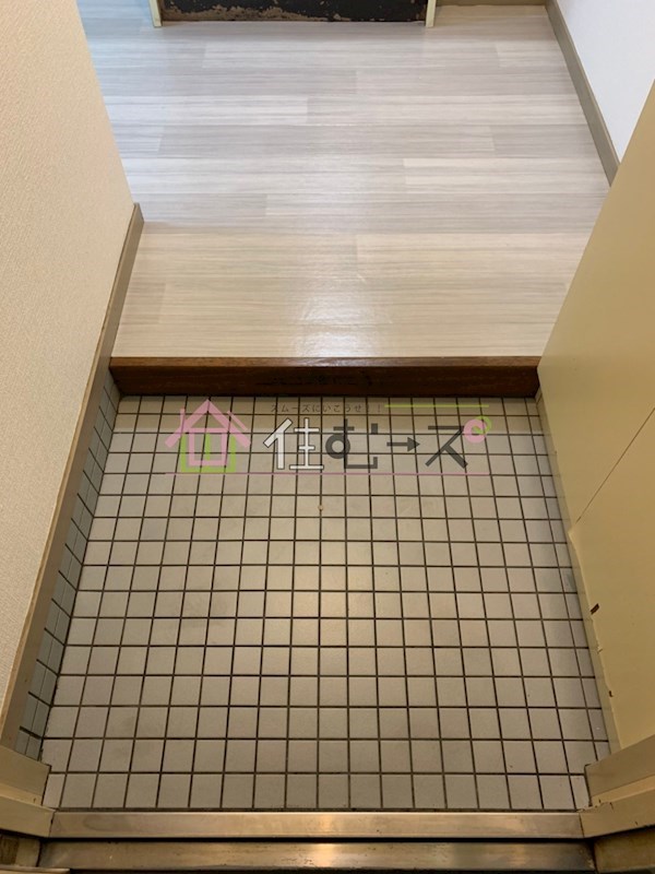 ハイツ南の風 玄関