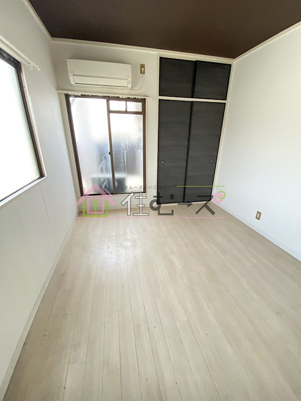 サンライフ菅原 ベッドルーム
