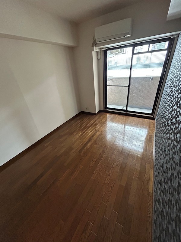 リーガル新大阪Ⅲ ベッドルーム