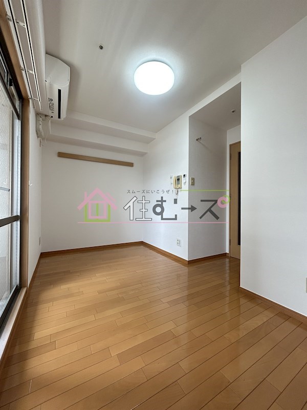 ダイアパレス新大阪宮原 リビング