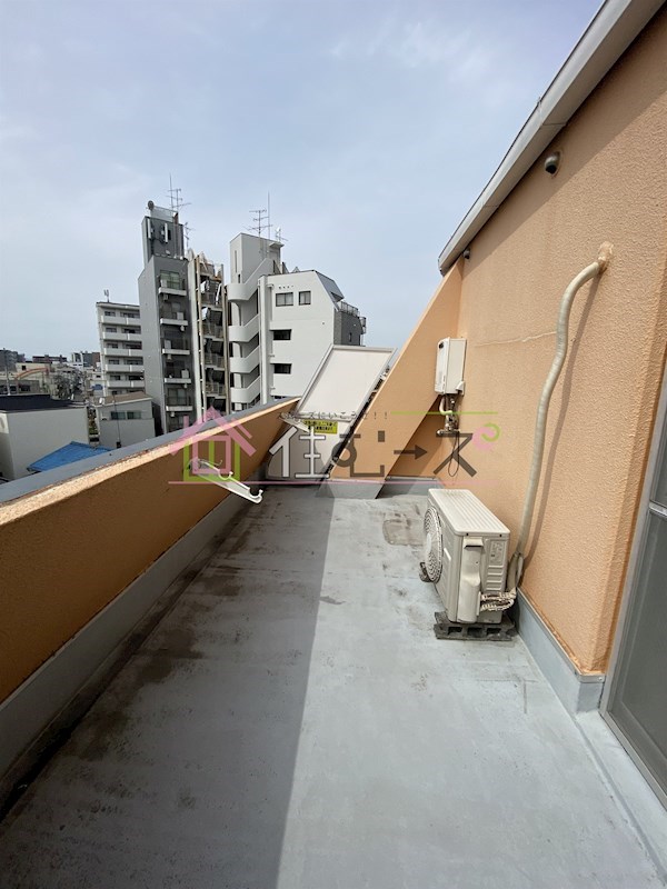 JPアパートメント東淀川Ⅳ ベランダ
