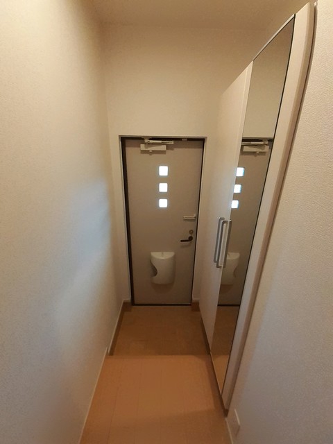 ヴィラスマイラックス 玄関