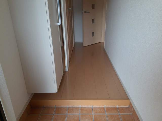 エクレール・牧野 玄関