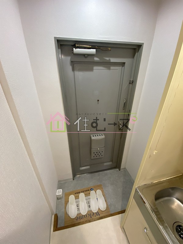 コスモタウン中川西 玄関