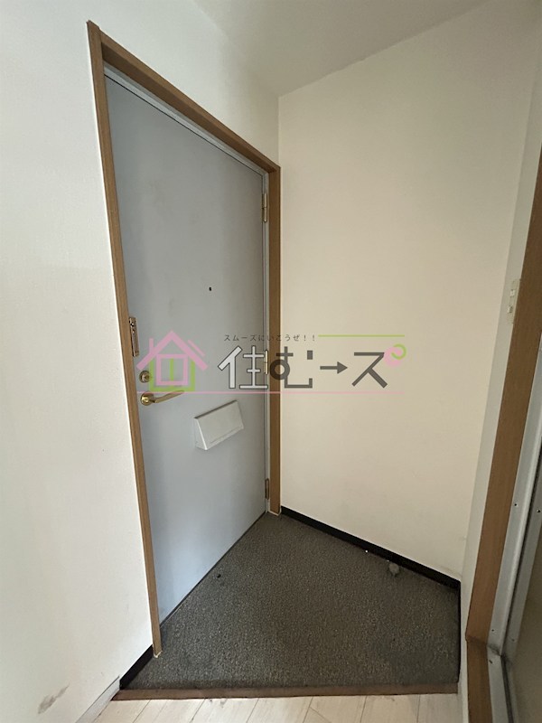 メビウス上本町西レジデンス 玄関