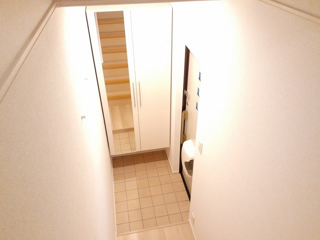 グランパレ稲野 玄関