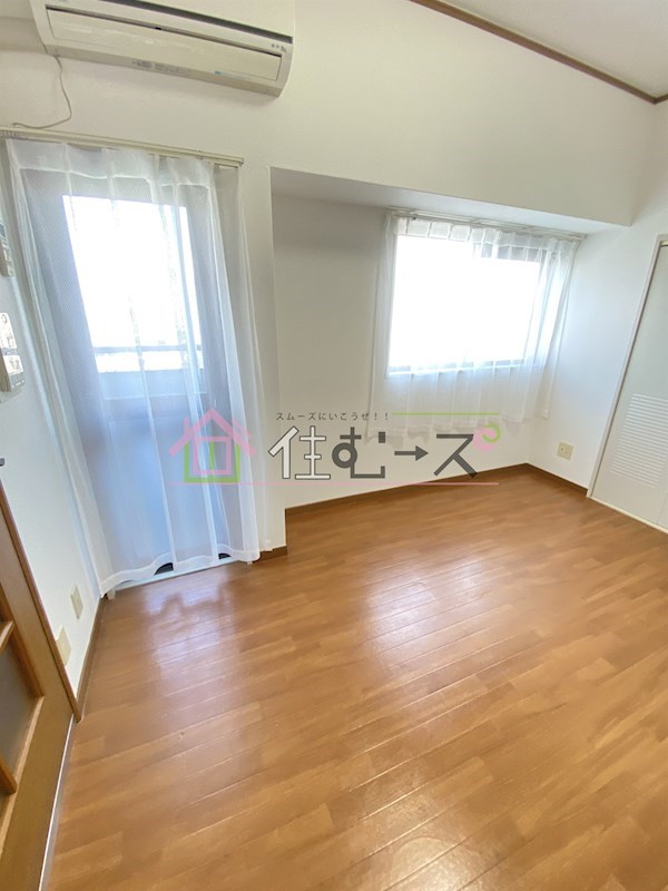 今里西青山ビル ベッドルーム