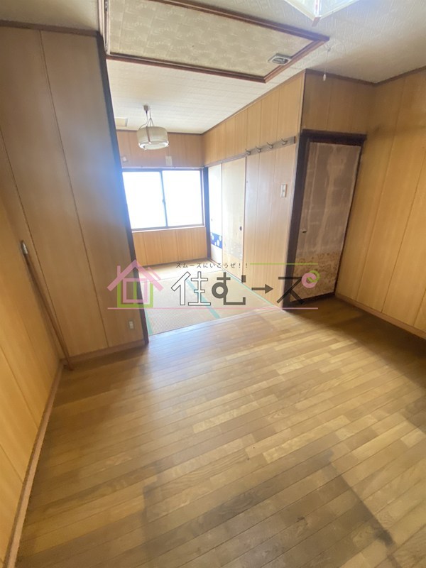 港区八幡屋2丁目テラスハウス リビング