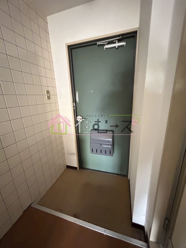 カワオトビル 玄関