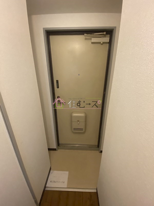 シャトー南堀江 玄関