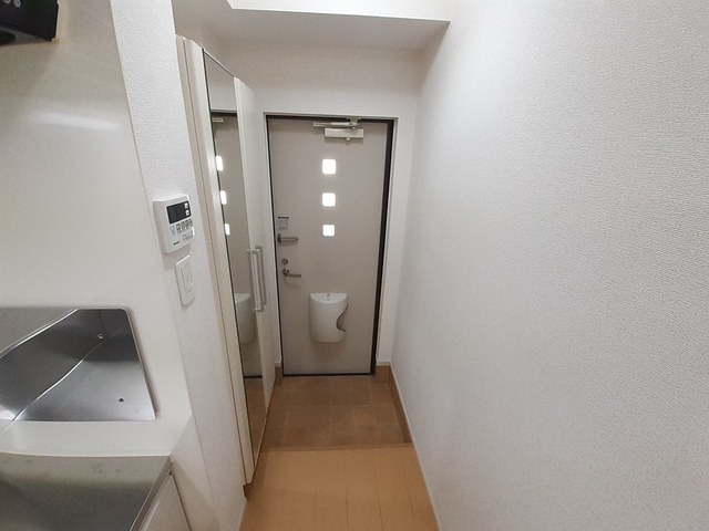 メゾン　ド　コンセルヴ 玄関