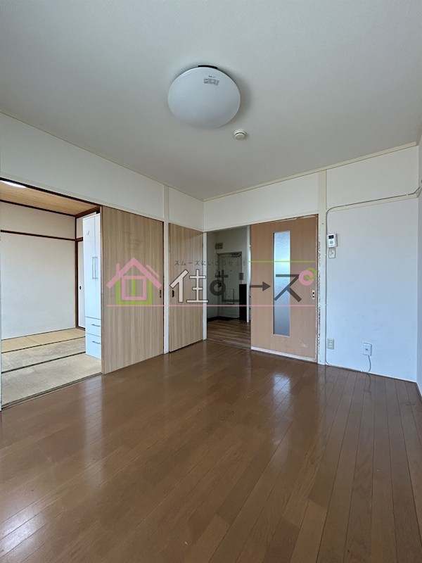 オリーブコート リビング